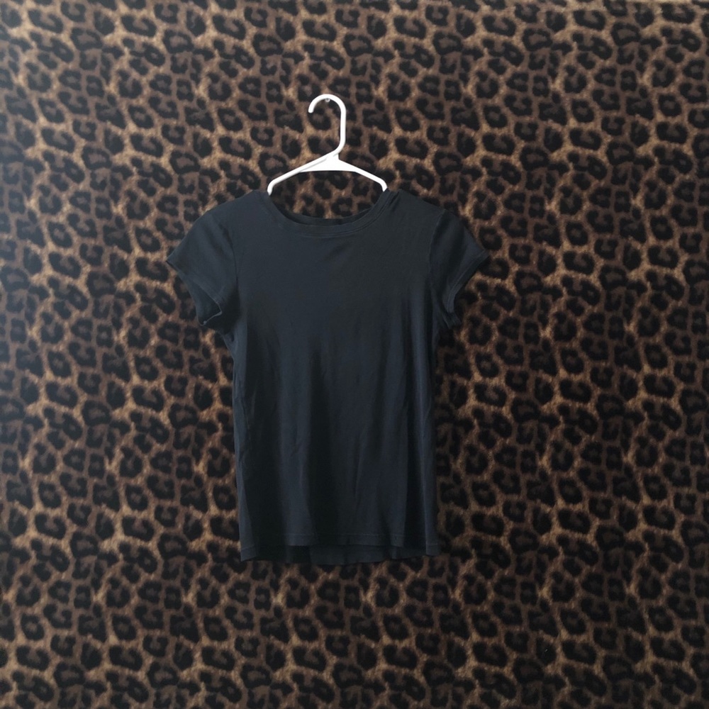 black t shirt